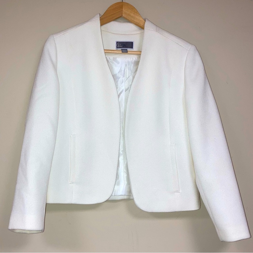 Blazer Suit Jacket Women’s Size Medium White Classic Business Work Professional